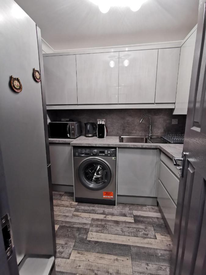 Palaz 2 - 2 Bedroom Flat Edmonton Εξωτερικό φωτογραφία
